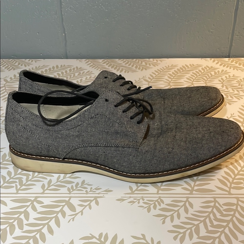 The Rail Gray Oxfords with Lace-Up Design Men Size 13